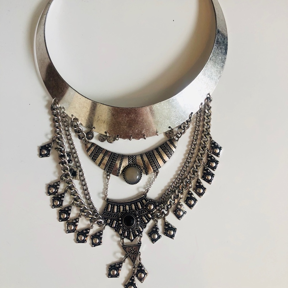 🖤silver and black statement necklace🖤